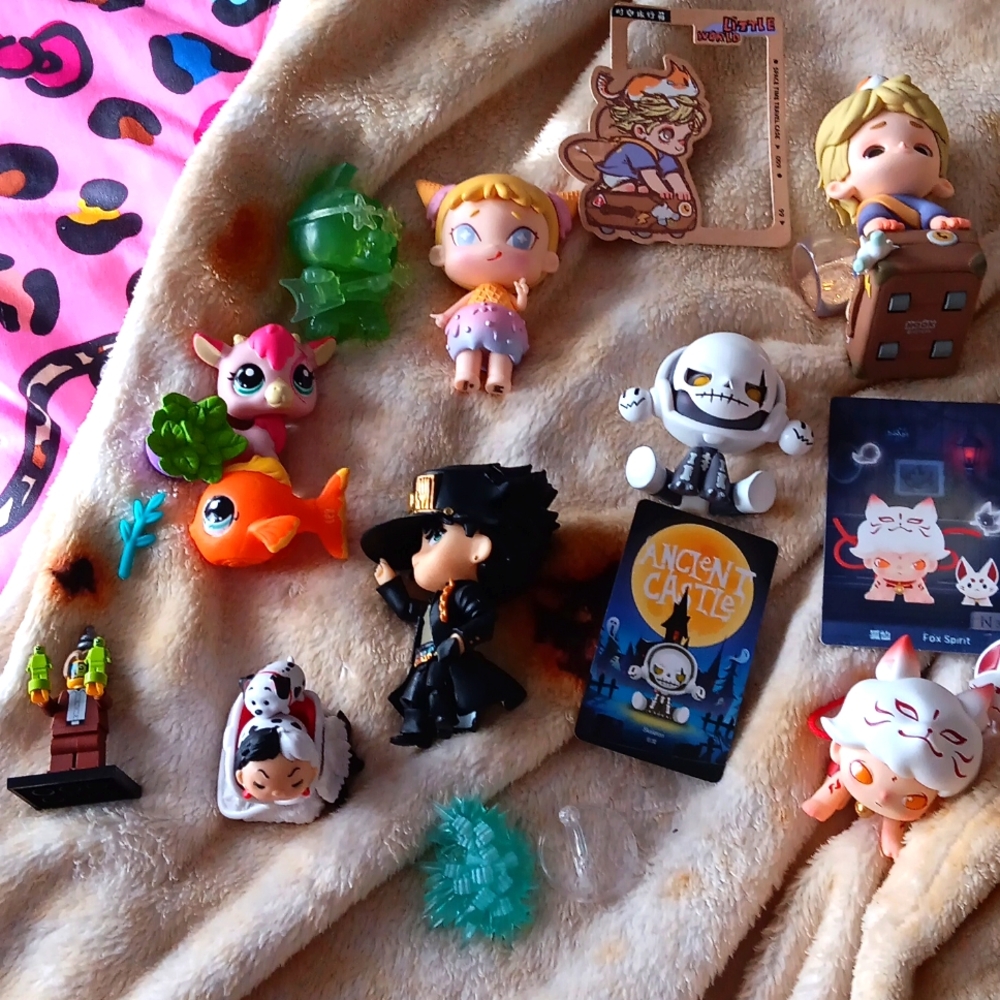 Bundle of toys